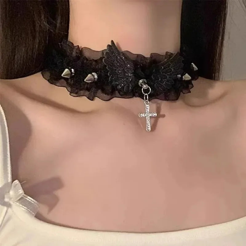 Fashion Solid Color Women Girls Necklace Wide Lace Rivets Lolita Lace Choker Y2K Angel Wings Cool Leather Necklace Daily Wear